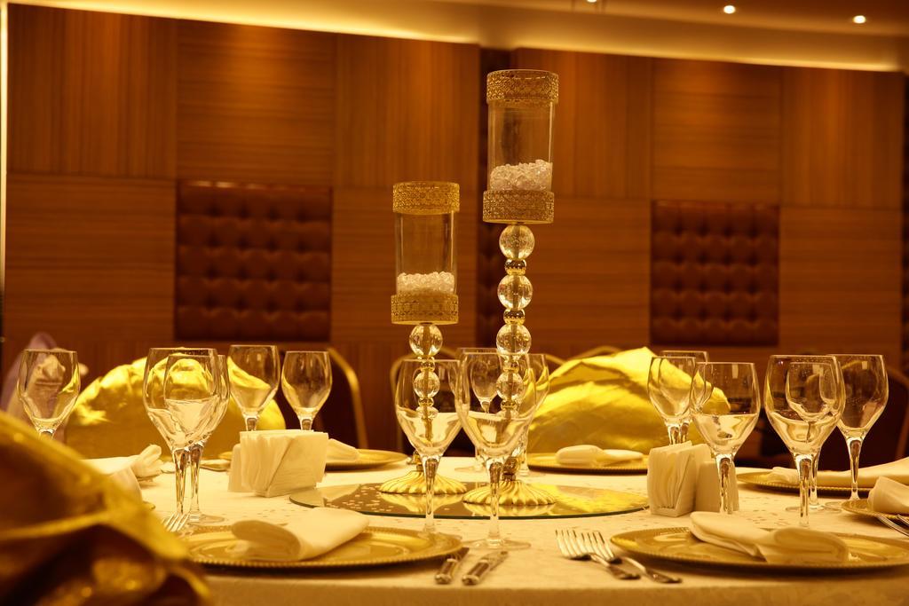Atasehir Palace Hotel & Conference Istanbulská provincie Exteriér fotografie